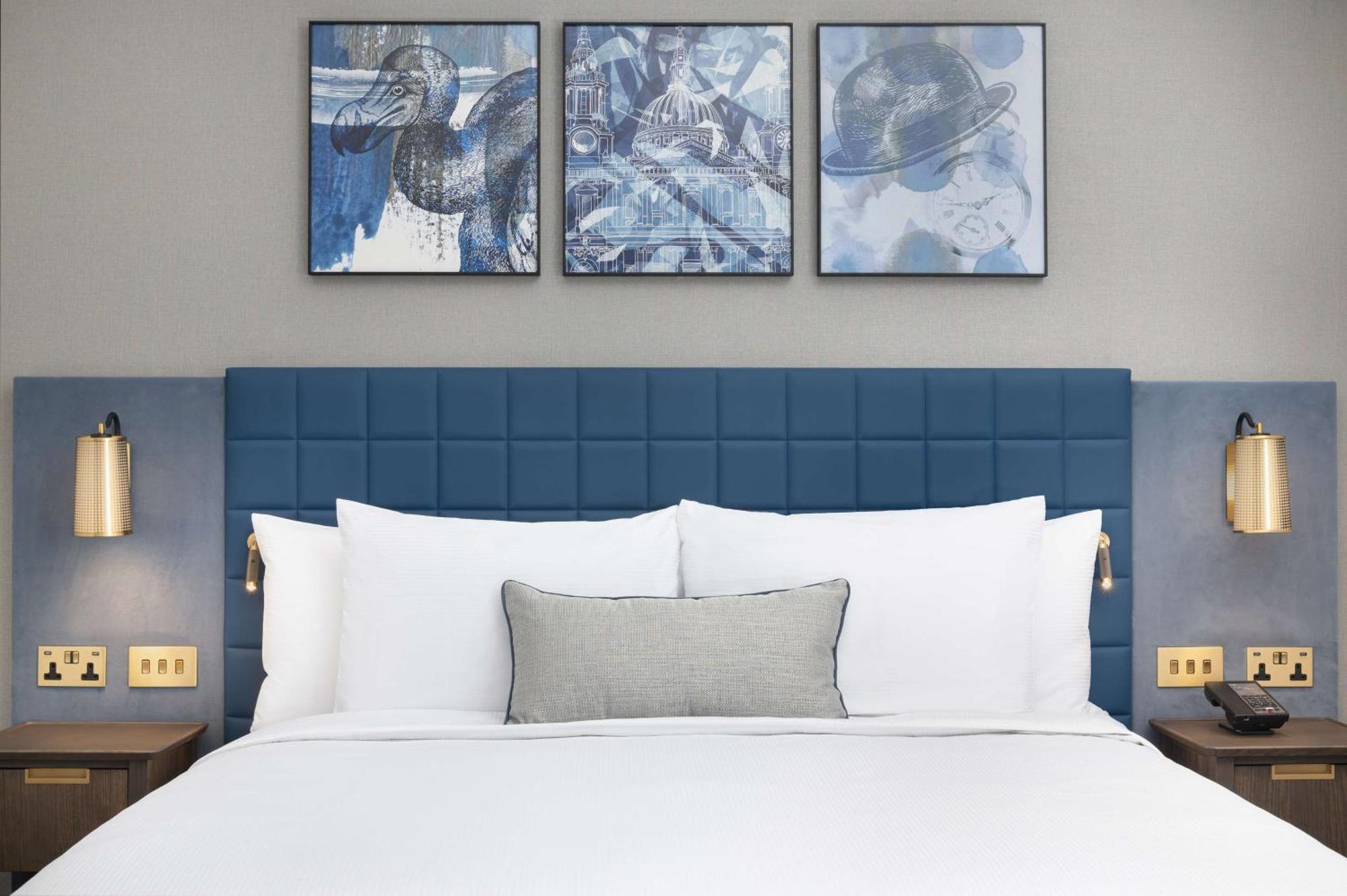 King Guest Room,1557052954:JPEG